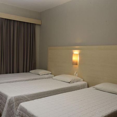 Golden Blue Hotel ロンドリーナ 部屋 写真